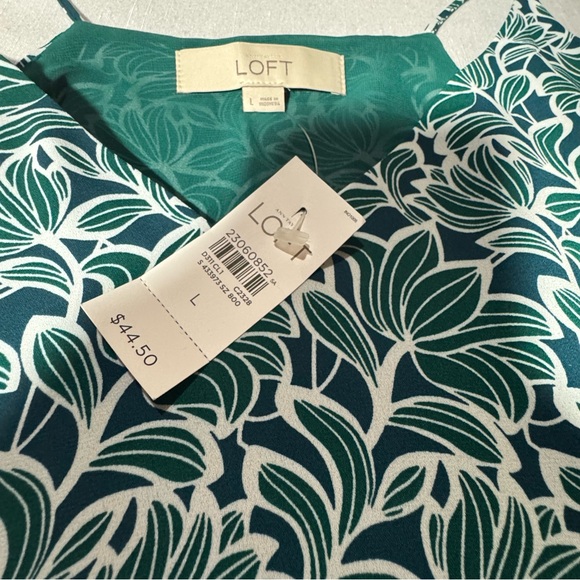LOFT Floral Cami Tank Top Size Large NWT Green Flowy Lightweight - Picture 2 of 4